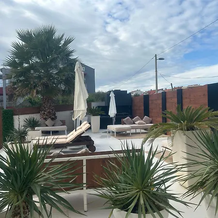 Sea View Luxury Penthouse With Sauna, Jacuzzi And Pool In Superior