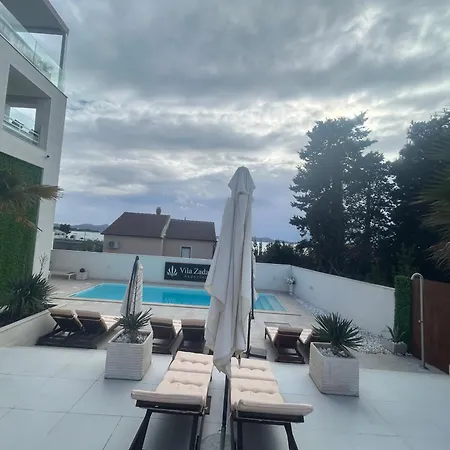 Apartment Sea View Luxury Penthouse With Sauna, Jacuzzi And Pool In Superior Zadar