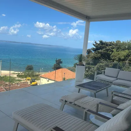 Sea View Luxury Penthouse With Sauna, Jacuzzi And Pool In Villa Zadar Superior