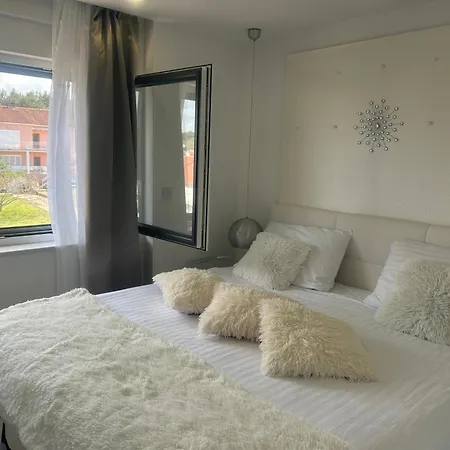 Sea View Luxury Penthouse With Sauna, Jacuzzi And Pool In Villa Zadar Superior Apartment