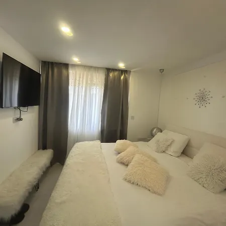 Apartment Sea View Luxury Penthouse With Sauna, Jacuzzi And Pool In Villa Zadar Superior *