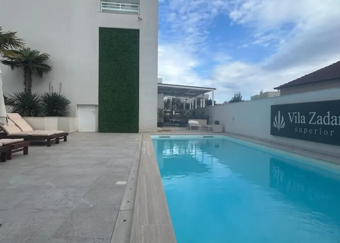 Sea View Luxury Penthouse With Sauna, Jacuzzi And Pool In Superior