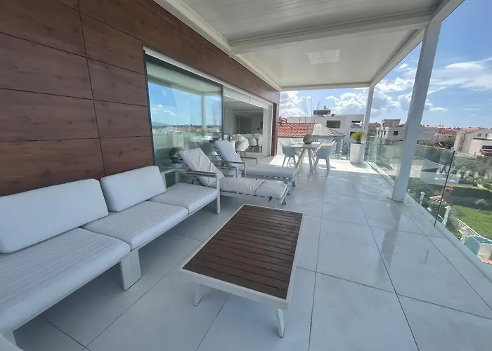 Sea View Luxury Penthouse With Sauna, Jacuzzi And Pool In Superior * Zadar