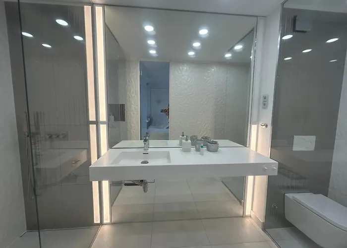 Apartament Sea View Luxury Penthouse With Sauna, Jacuzzi And Pool In Superior